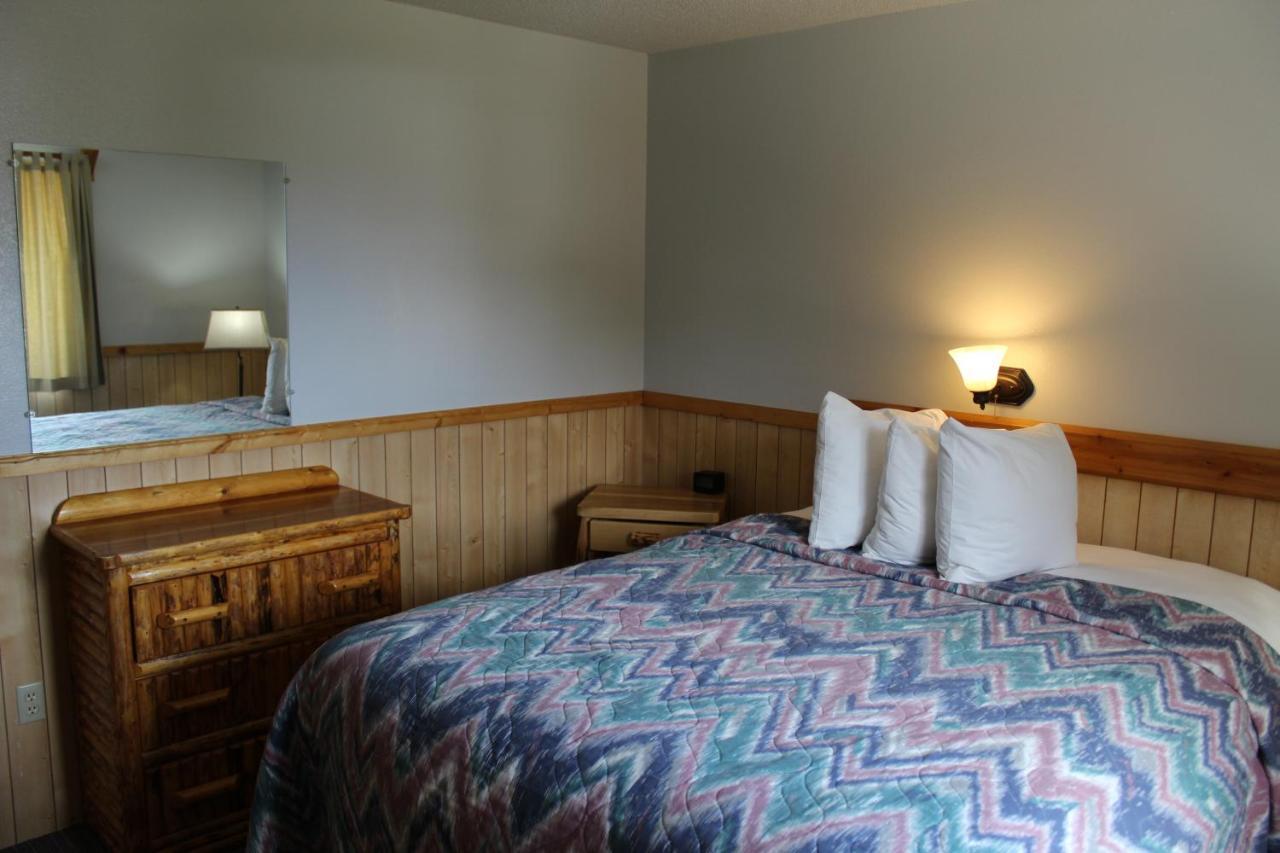 Alpine Motel Of Cooke City Exterior foto